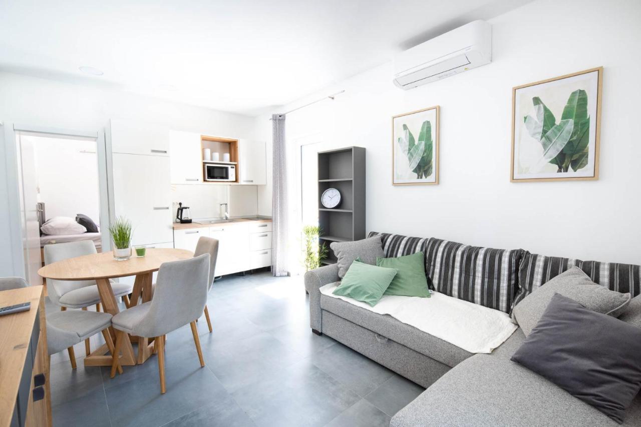 Sunset Sea Apartment